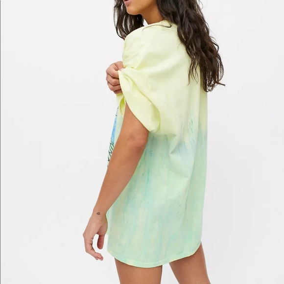 Def Leppard Urban Outfitters Oversized Shirt - Picture 5 of 5